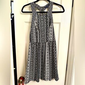 American Eagle Black & White Tribal Print Dress - Size 2